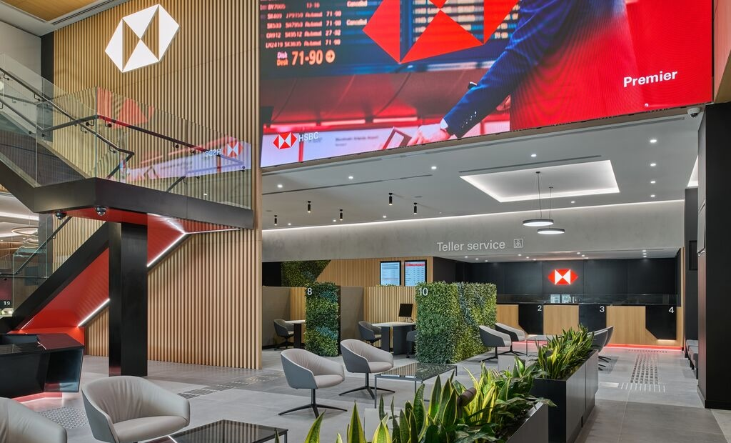 Photo-Credit-HSBC-Experiential-Technology-for-an-Exceptional-Customer-Experience Photo-Credit-HSBC-Experiential-Technology-for-an-Exceptional-Customer-Experience