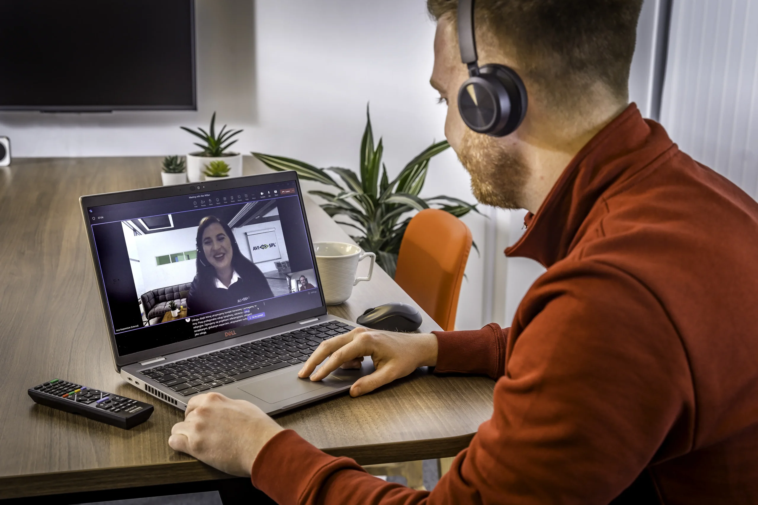 global RFP hybrid team meeting