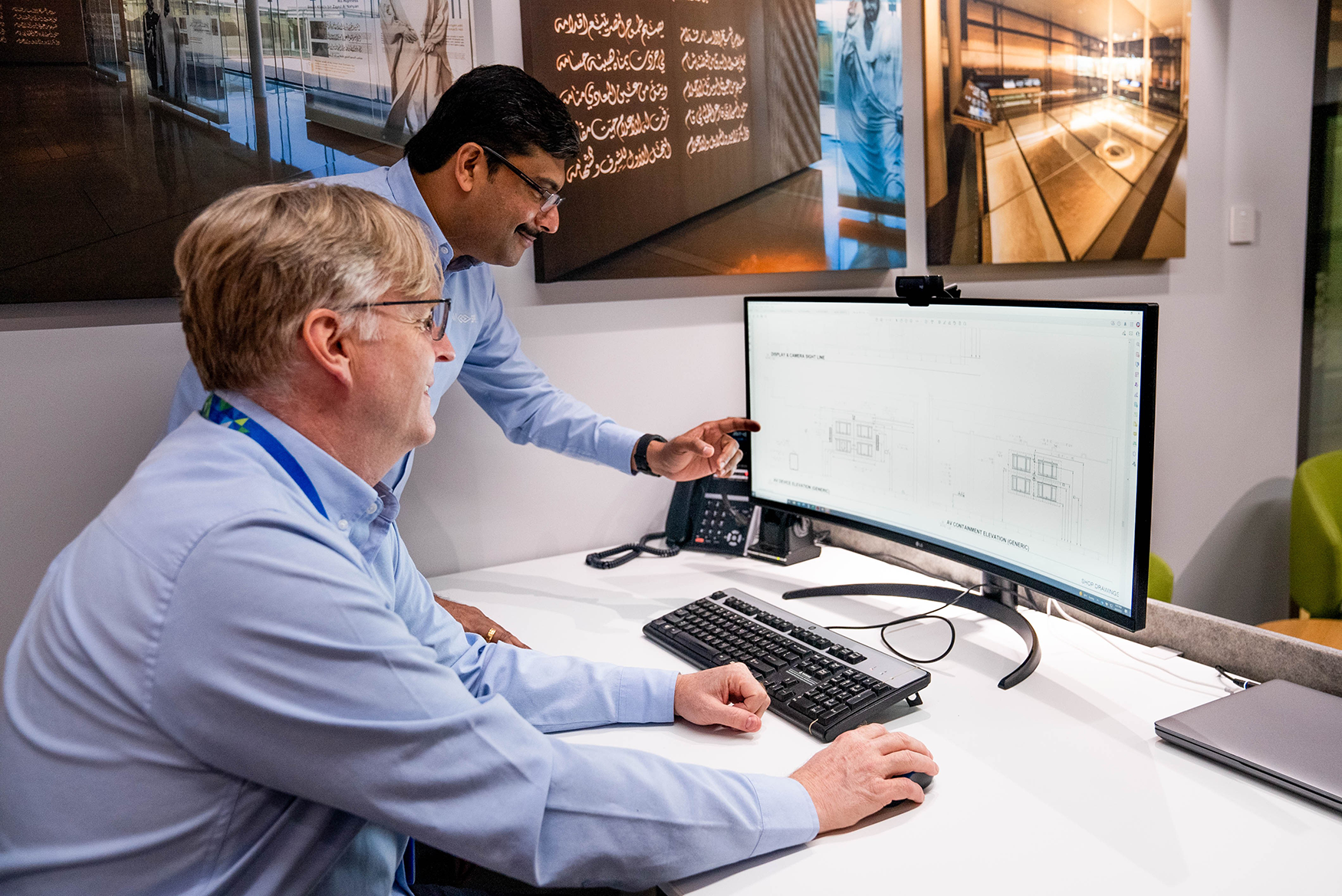 Signature Microsoft Teams Room and and Teams meetings for a smart workplace.